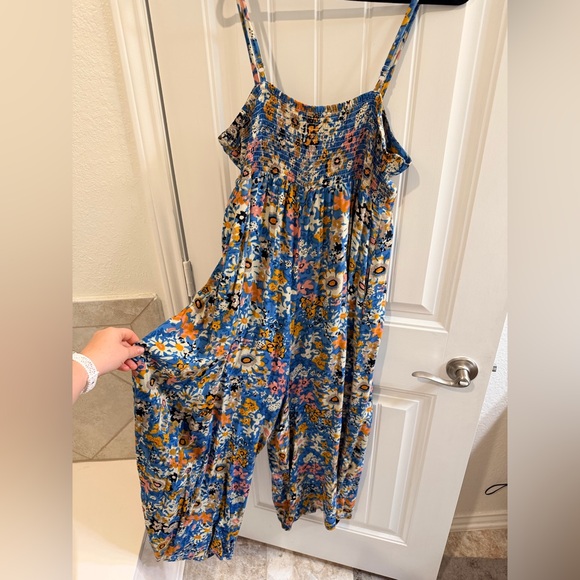 NATURAL LIFE Blue Floral Spaghetti-Strap Wide-Leg Jumpsuit - Picture 3 of 4